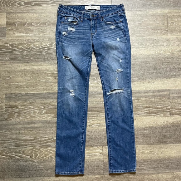 Abercrombie & Fitch Denim - Abercrombie & Fitch ripped jeans size 2 short